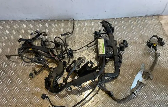 Mercedes-Benz E W211 Engine installation wiring loom A2721501433