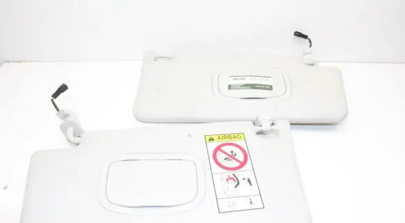 Jeep Renegade Sun visor