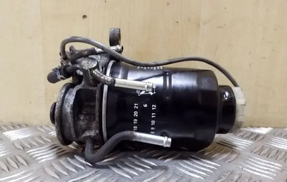Toyota Auris E180 Fuel filter 233000R073