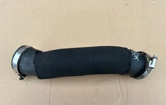 Audi Q7 4M Intercooler hose/pipe 4M0145980