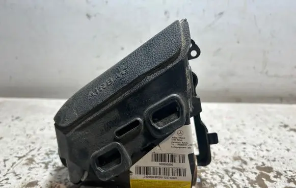 Mercedes-Benz E W212 Seat airbag 609990800 212860402