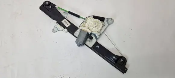 Rear window lifting mechanism without motor