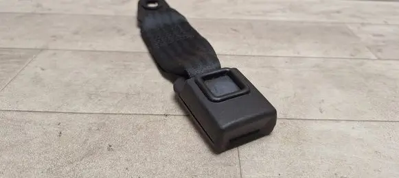 Ford Focus C-MAX Middle seatbelt buckle (rear) 3M51R60044CD 602912500B 602912500