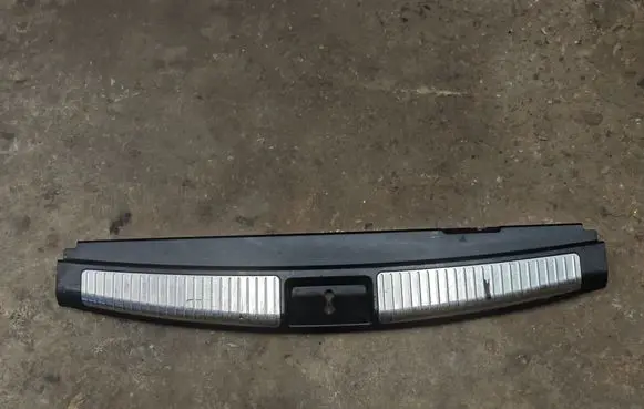 Mercedes-Benz ML W164 Trunk/boot sill cover protection A1646900987