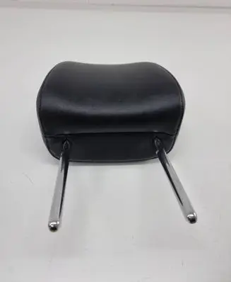Skoda Octavia Mk3 (5E) Front seat headrest 