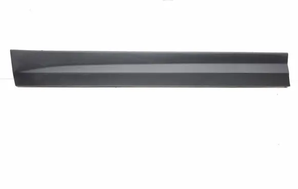 Ford Explorer Front door trim (molding) R2KBR20849A