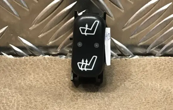 Mercedes-Benz ML W163 Seat heating switch A1638200210