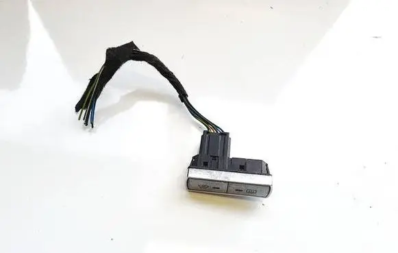 Ford Mondeo Mk III Windscreen/window heater switch 4S7T18K574 D3L0A