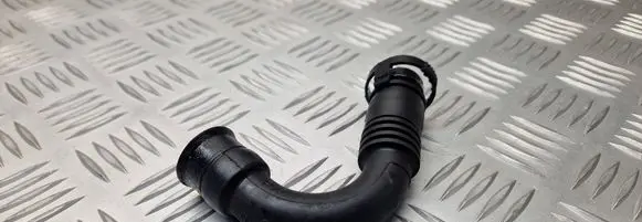 Skoda Octavia Mk1 (1U) Breather/breather pipe/hose 038103493P