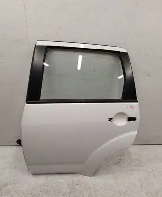 Mitsubishi Outlander Rear door