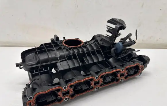 Audi Q5 SQ5 Intake manifold 06L133201