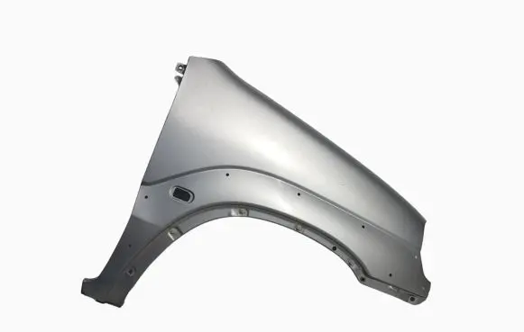 Suzuki Ignis Fender