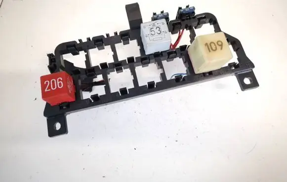 Volkswagen Golf IV Fuse box set 8d0937503e