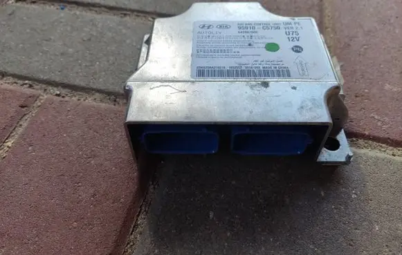 KIA Sorento Airbag control unit/module 95910C5750 642887000
