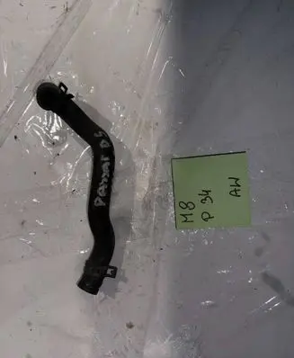 Volkswagen PASSAT B5 Engine coolant pipe/hose 