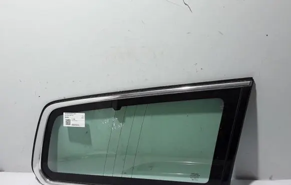 Volvo V70 Rear side window 30674856