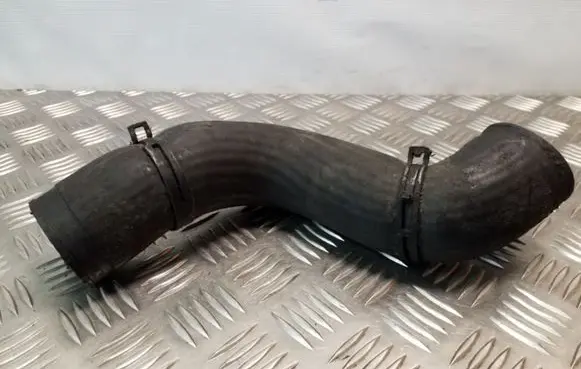 Intercooler hose/pipe