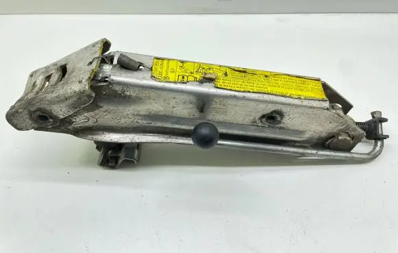 Audi A4 S4 B7 8E 8H Lift Jack 8L0011031A