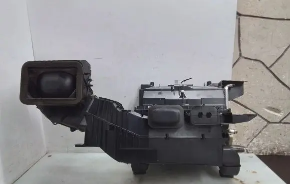 Mercedes-Benz Sprinter W906 Interior heater climate box assembly housing A9068302761