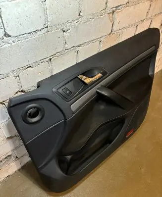 Skoda Octavia Mk2 (1Z) Front door card panel trim 1Z1867012