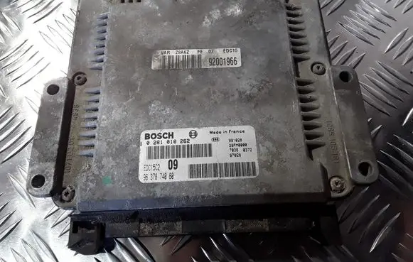 Peugeot 607 Engine control unit/module 0281010262 9637874080 EDC15C2