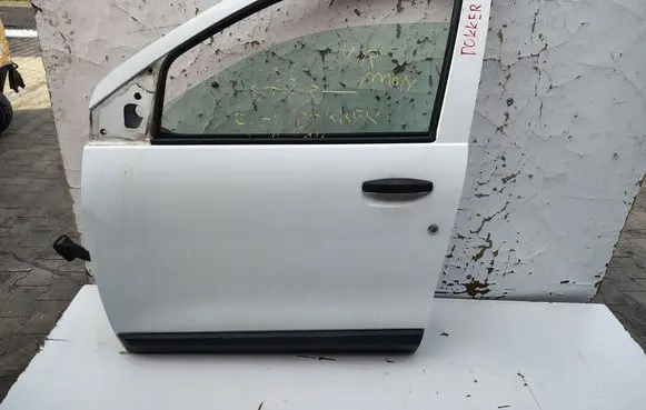 Dacia Dokker Front door 