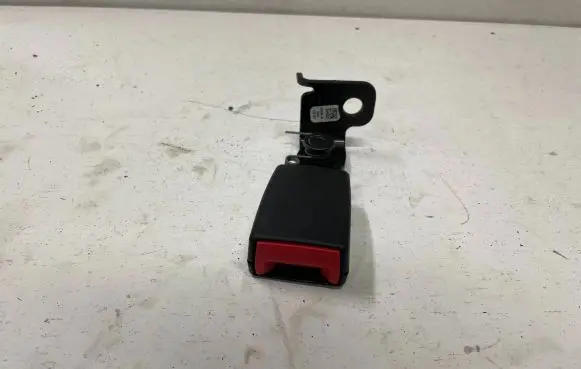 BMW X4 F26 Rear seatbelt buckle 7235455