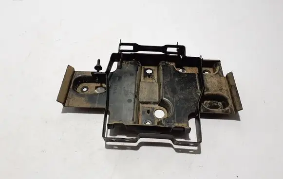 Volvo XC90 Battery bracket 31383048