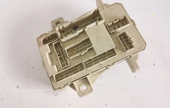 Hyundai i30 Fuse module 919501H510