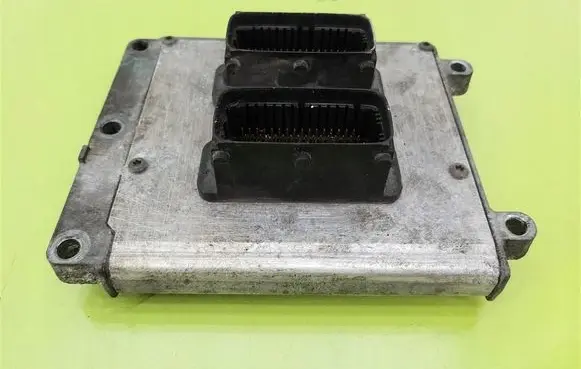 Opel Vectra C Engine control unit/module 12571664AV