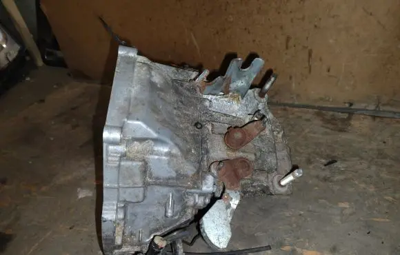 Mazda 2 Manual 5 speed gearbox F6T30 5TH0307302