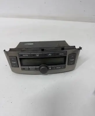 Toyota Avensis T250 Climate control unit 5590205050H 5F30162