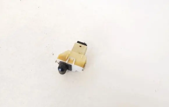 Skoda Octavia Mk1 (1U) Sensor 8d0907539