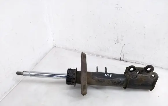 Mercedes-Benz A W176 Front shock absorber/damper A1763205438