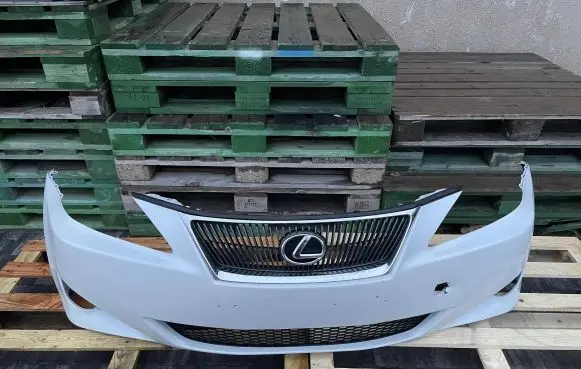 Lexus IS 220D-250-350 Front bumper 5211953160