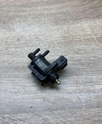 Ford Focus Turbo solenoid valve 93BB9H465BA