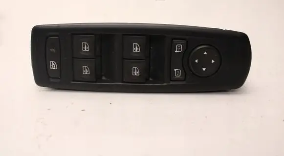 Renault Megane III Window control relay 