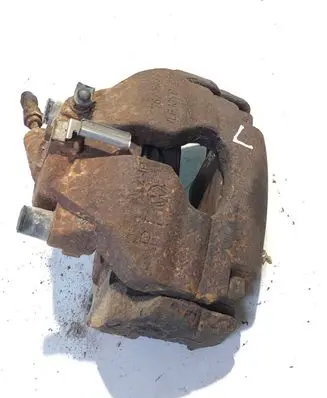 Volkswagen Touareg I Front brake caliper 7L6105D