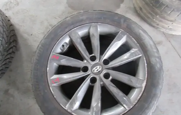 Hyundai i40 R17 alloy rim 529103Z710