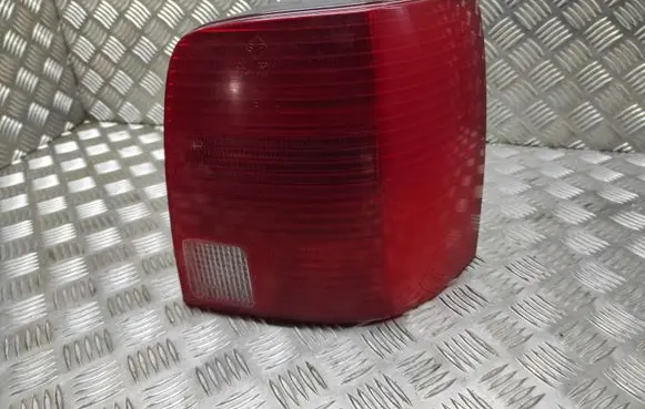 Volkswagen PASSAT B5 Rear/tail lights 389945112F