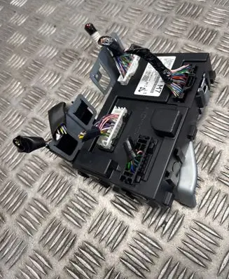 Nissan Juke I F15 Central body control module 284B1BV81C 73ABA 116RAI000258