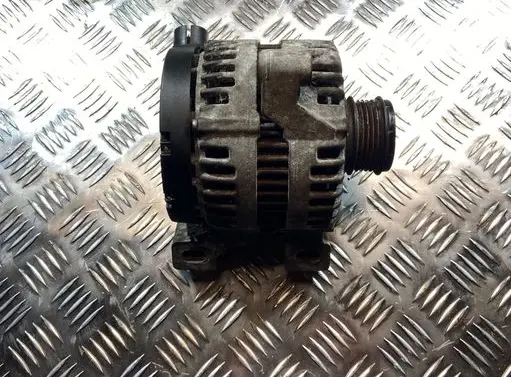 Volvo V50 Generator/alternator 30773111