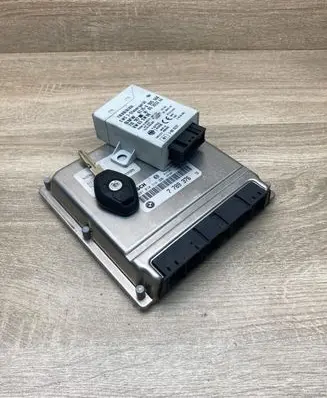 BMW 5 E39 Engine ECU kit and lock set 7789376 6905668