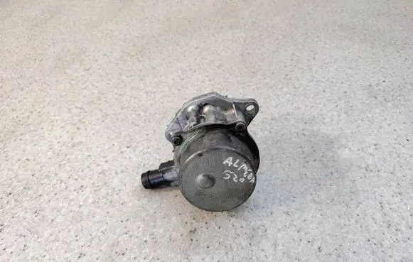 Nissan Almera N16 Vacuum pump