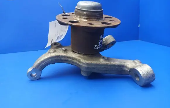 Mercedes-Benz E W212 Front wheel hub 21223