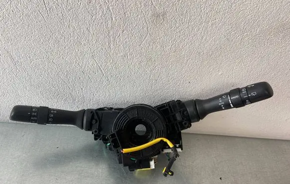 Subaru XV Wiper turn signal indicator stalk/switch 17K007 83111FL22