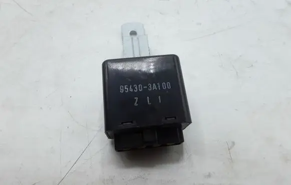 Hyundai Trajet Other relay 954303A100