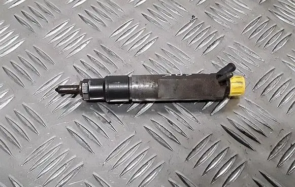 Skoda Fabia Mk1 (6Y) Fuel injector 0432193600 028130203f