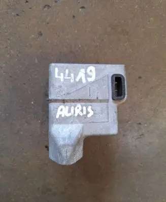 Steering wheel lock