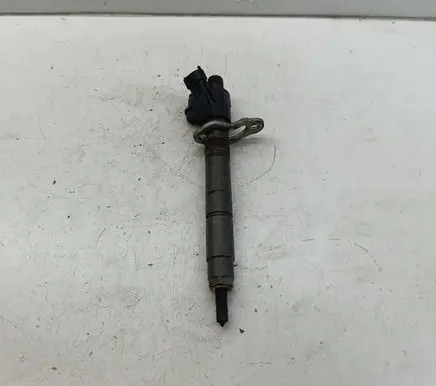 Volvo XC60 Fuel injector 31272690